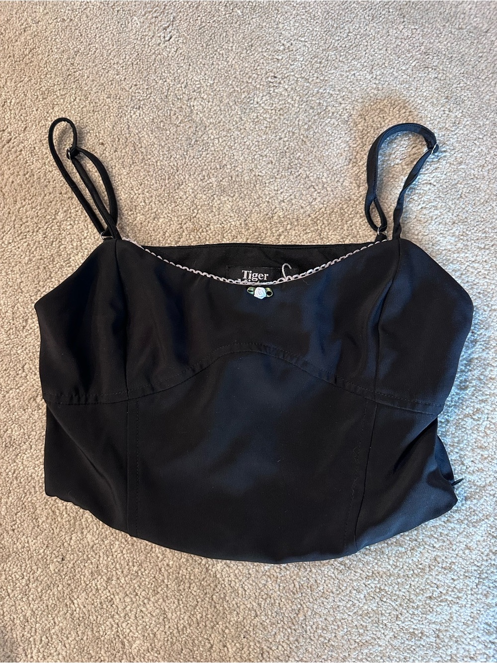 Tiger Mist Rosette Cropped Tank Top